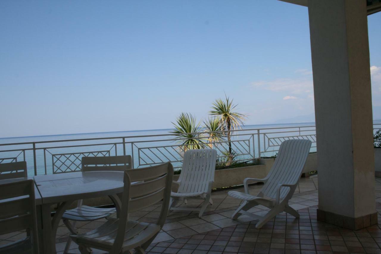 Villa Laura - Sul Mare Pizzo  Exterior photo