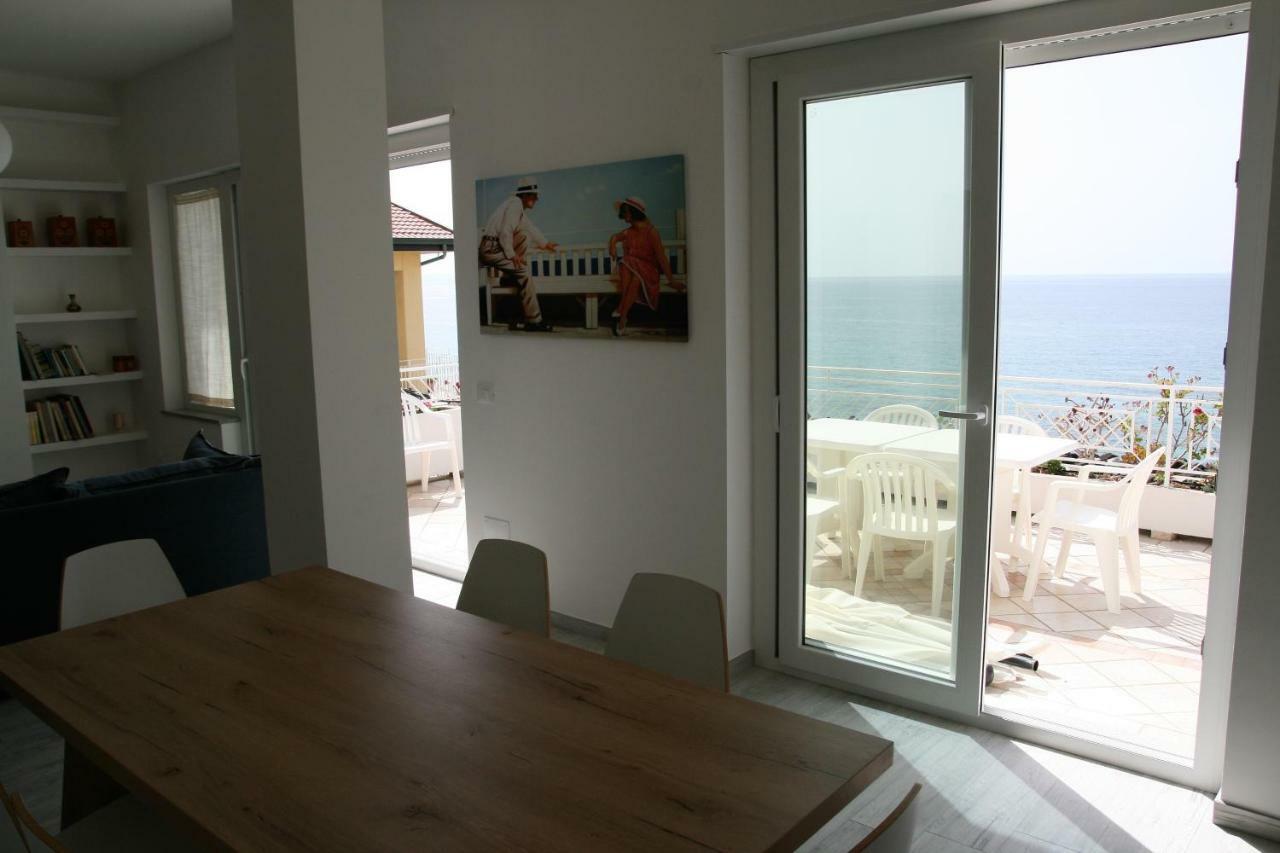 Villa Laura - Sul Mare Pizzo  Exterior photo